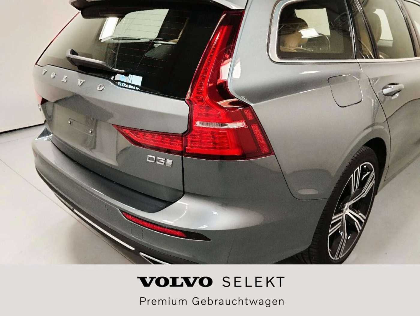 Volvo  D3 Kombi Inscription ACC BLIS H&K DAB 360°